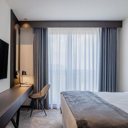 Derand Hotel Priştine Dış mekan fotoğraf