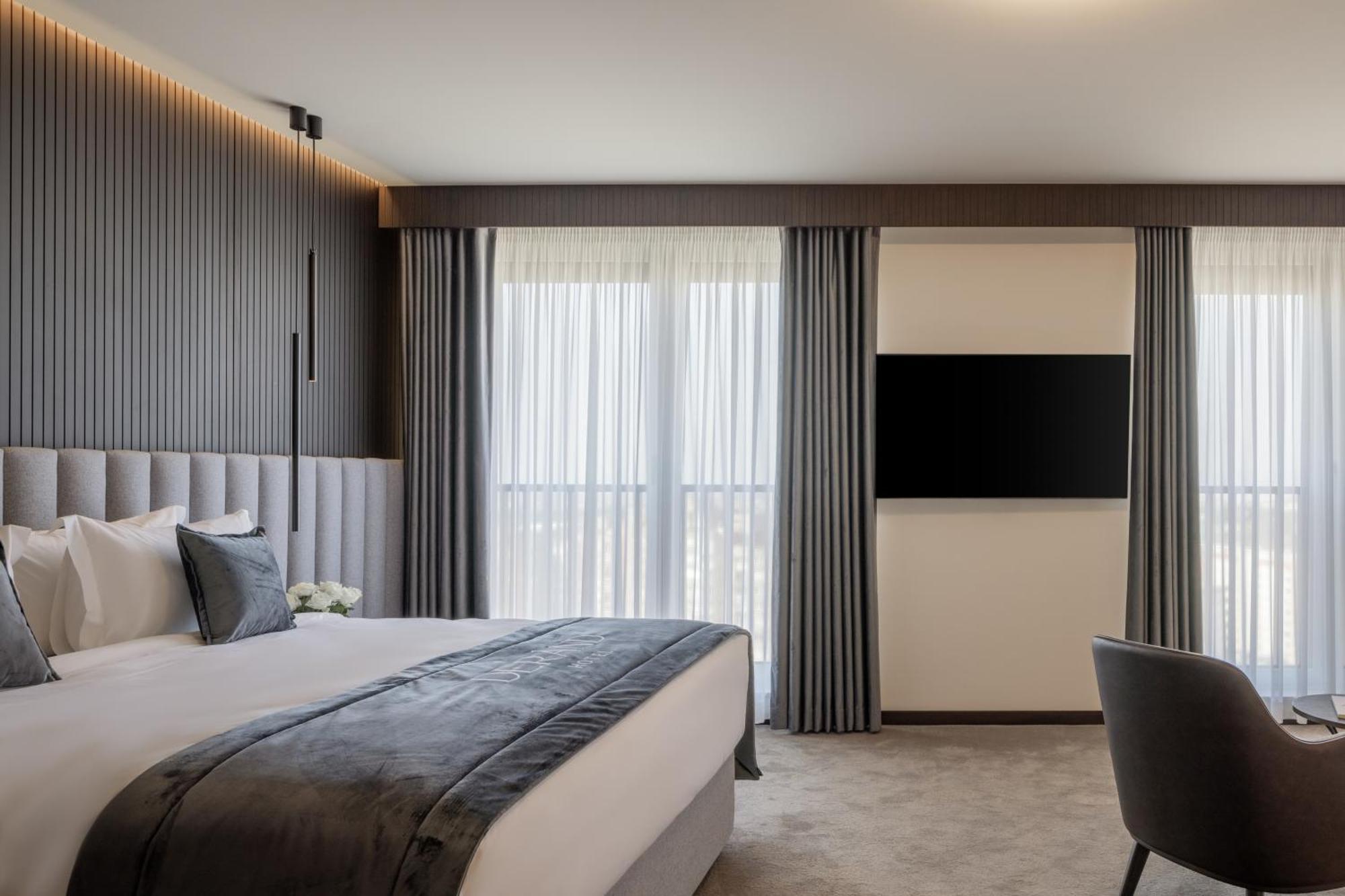Derand Hotel Priştine Dış mekan fotoğraf