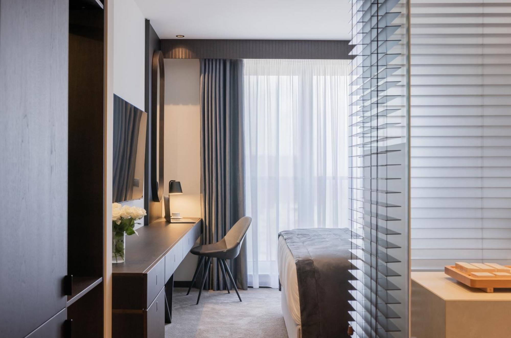 Derand Hotel Priştine Dış mekan fotoğraf